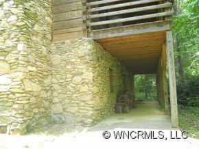 210 Roaring Fork Road - Photo 4