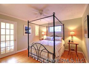 11 Maplewood - Photo 8