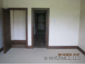  - Photo 11