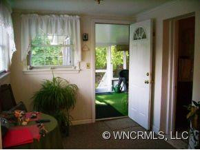 111 ARTHUR ROAD - Photo 13