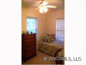 111 ARTHUR ROAD - Photo 15
