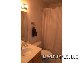 106 PINE TREE LANE - Photo 12