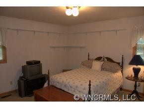 106 PINE TREE LANE - Photo 15