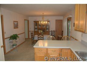 106 PINE TREE LANE - Photo 4