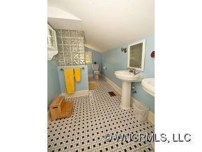 75 Blue Ridge Avenue - Photo 13