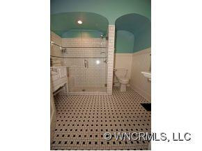 75 Blue Ridge Avenue - Photo 8