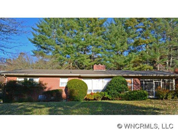 156 Rolling Green Drive