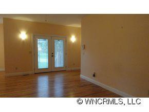 32 Langwell - Photo 2