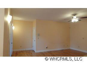 32 Langwell - Photo 3