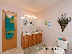 799 NELLIE JOHN DRIVE - Photo 6