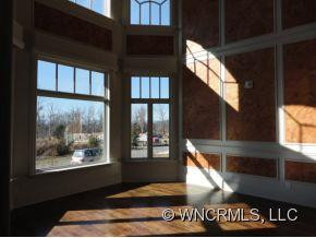 5 GALE  KELLY COURT - Photo 3