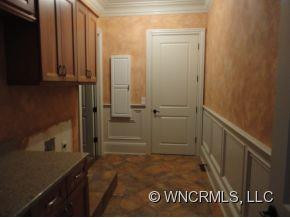 5 GALE  KELLY COURT - Photo 8