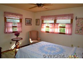 94 Crestwood Drive - Photo 13