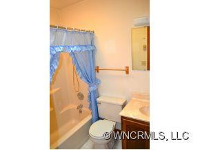 94 Crestwood Drive - Photo 14