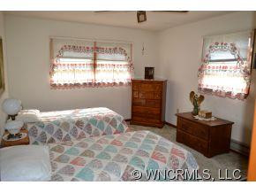 94 Crestwood Drive - Photo 15