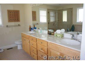 123 Charleston Court - Photo 18
