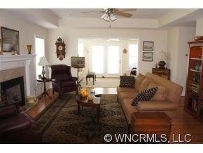 123 Charleston Court - Photo 9