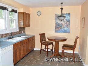 72 Covington St - Photo 7