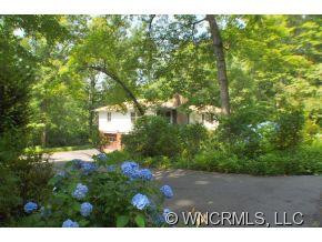 2801 Hampton Drive - Photo 2