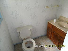 806 Miami Terrace - Photo 9