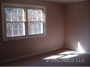 175 TYLER HEIGHTS - Photo 3