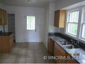 70 Noble - Photo 12