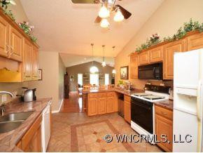 103 KINVARA LANE - Photo 2