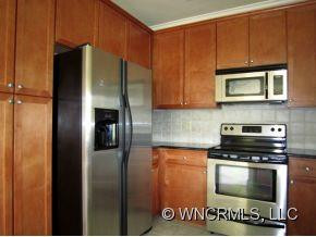 9 Kenilworth Knoll   Unit #221 - Photo 5