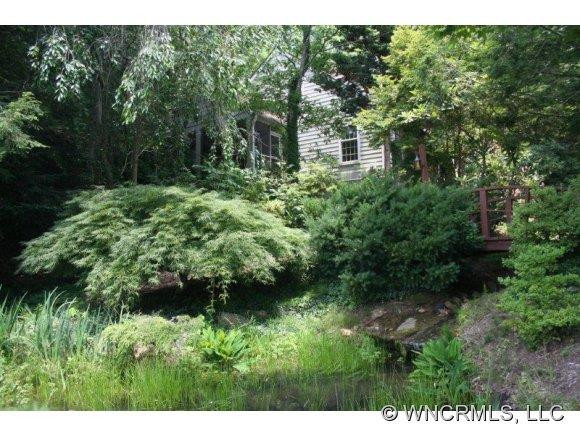 60 Brookwood