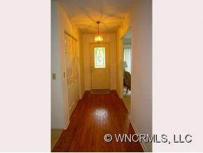 813 Barbara Boulevard - Photo 2