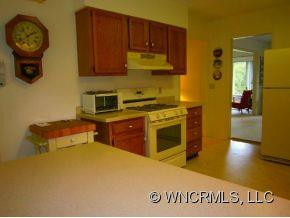 813 Barbara Boulevard - Photo 4