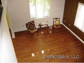 358 Cumberland - Photo 4