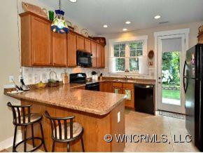 113 FAIRVIEW OAKS LANE - Photo 4