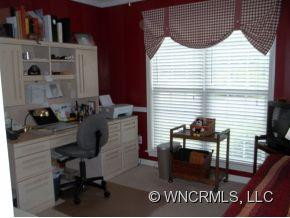 395 Glensprings Drive - Photo 8
