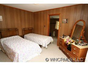 1026 Willow Road - Photo 4