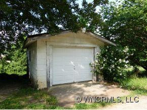 139 Carolina Mountain Drive - Photo 2