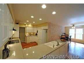 17 Azalea Terrace - Photo 13