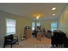 17 Azalea Terrace - Photo 6