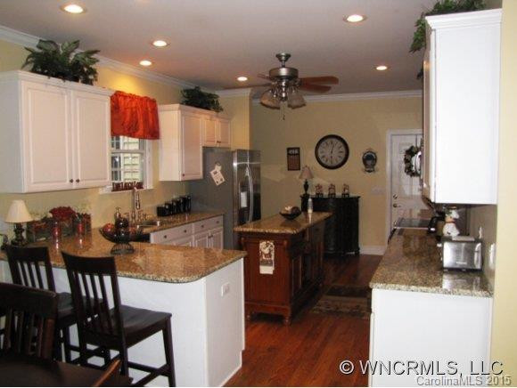 1009 Columbine - Photo 5
