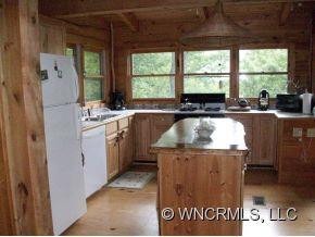 126 Jesika - Photo 2