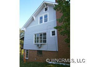 61 Clinton Avenue - Photo 2
