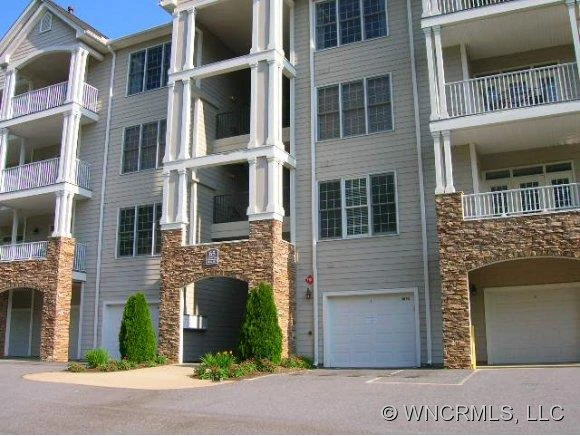 65 Glenview Lane Unit 3037