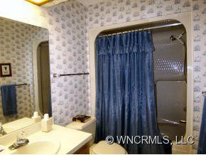 905 Red Oak Drive - Photo 16