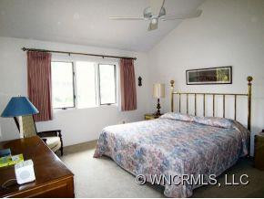 905 Red Oak Drive - Photo 10