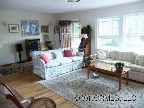 1811 MEADOWBROOK TERRACE - Photo 5