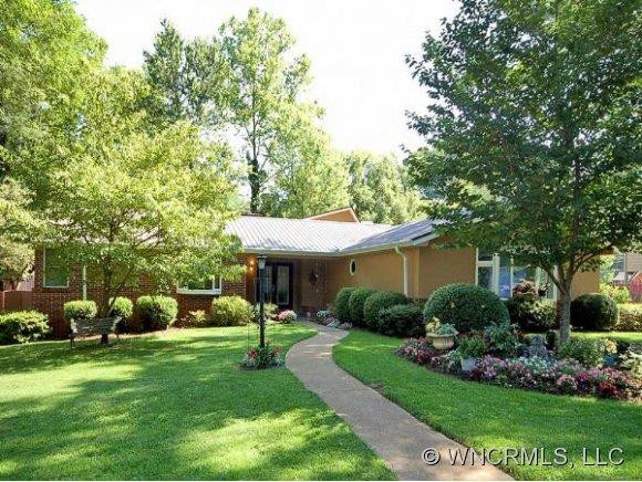 15 CARJEN AVENUE