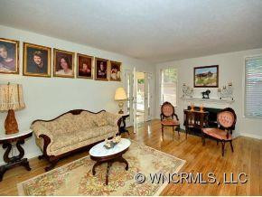 15 CARJEN AVENUE - Photo 4