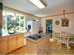 15 CARJEN AVENUE - Photo 8