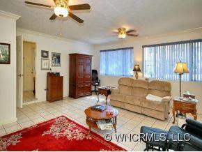 15 CARJEN AVENUE - Photo 10