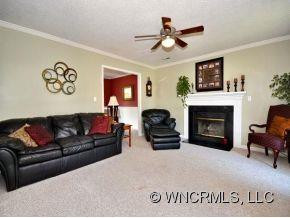 1102 ROSEBRIAR COURT - Photo 2